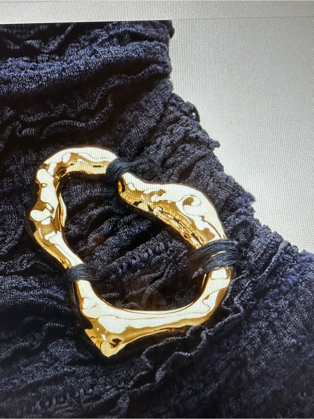 New with Tag! Commense One-Shoulder Navy Textured Top with Gold Accent Sz L - Picture 3 of 9